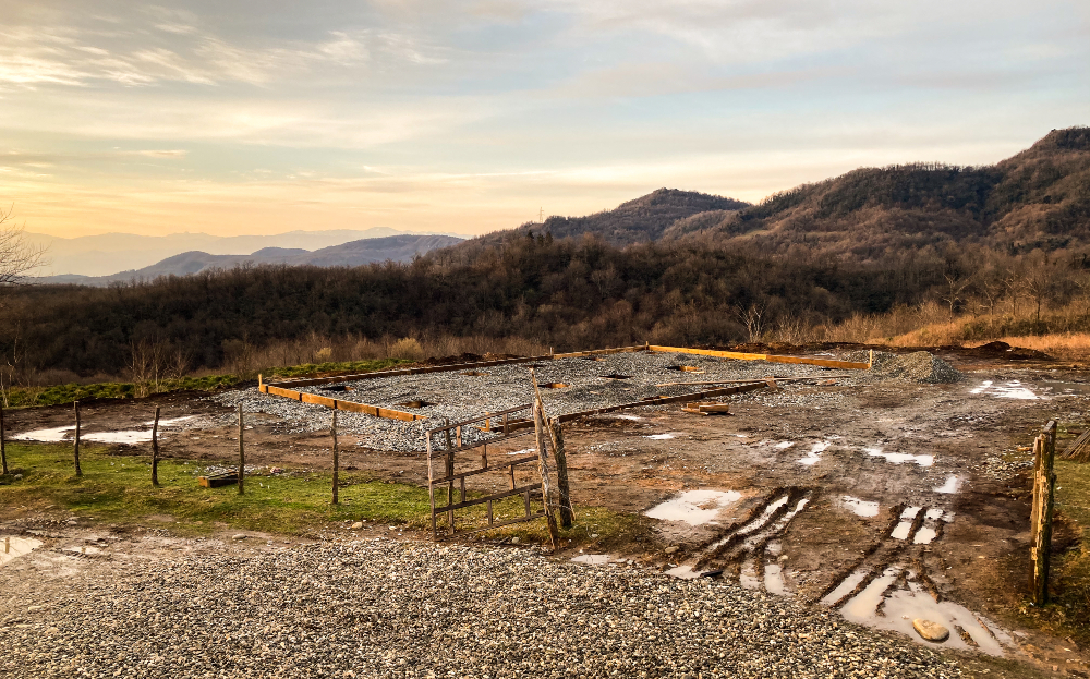 Bau eines Hauptquartiers in einer großen Teeplantage